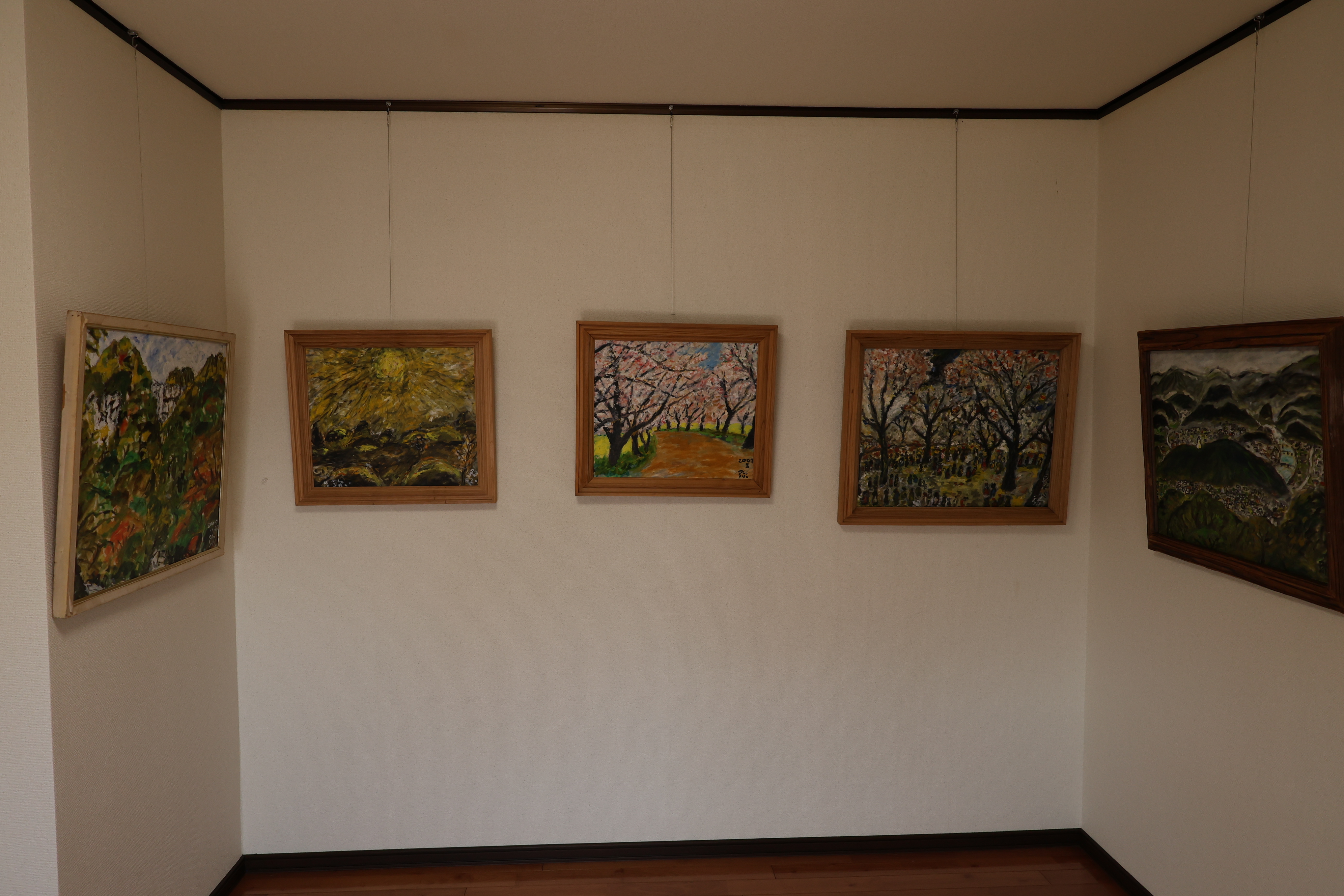 宮崎県西都市とアート｜弥勒祐徳さんの芸術作品を神楽館・美術館にて