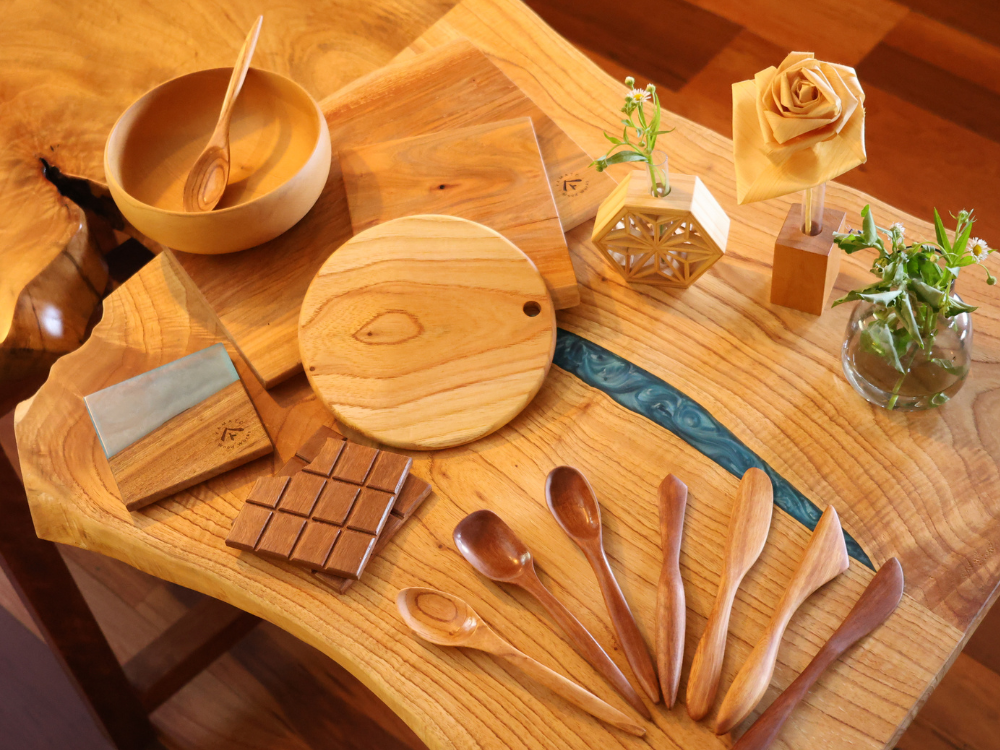 宮崎県西都市「YAMATO Wood Works」木の温もりを届ける家具工房の軌跡